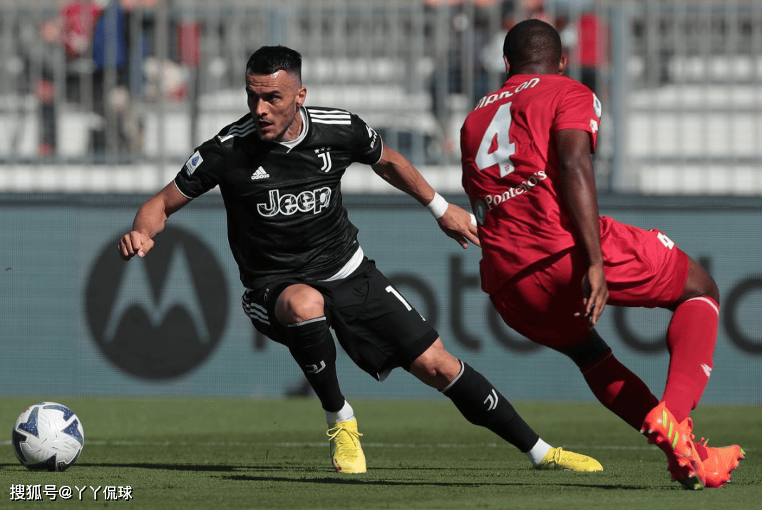 英雄联盟2025总决赛-尤文图斯迎欧篮联关键赛，赛前复出首秀，压力陡增，更衣室氛围转暖的简单介绍