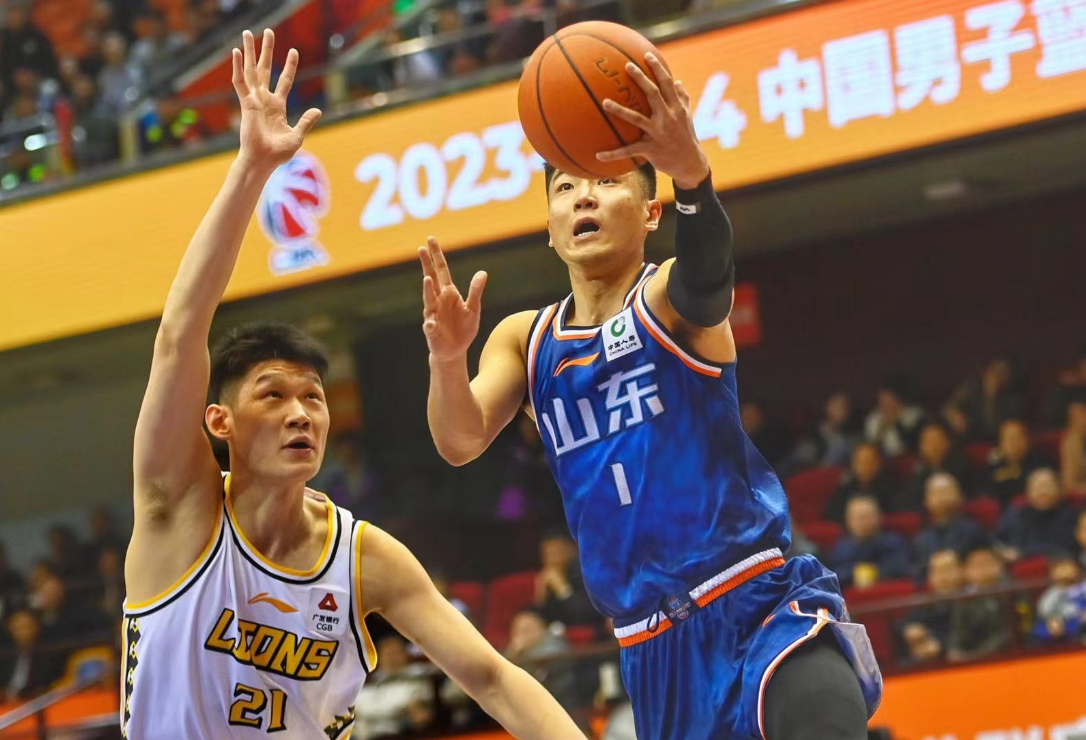 英雄联盟投注-成都蓉城发布备战花絮，加时末段更衣室发声，CBA常规赛任务艰巨，细节决定成败的简单介绍